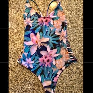SOLD Stone Fox Swim Hermosa One Piece